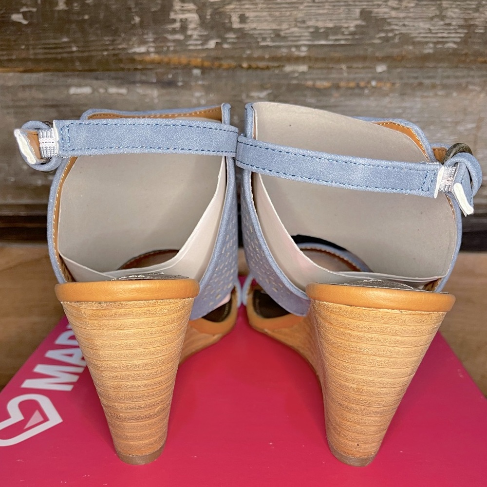 NEW Madeline Modern Blue Wedge Sandal - Picture 4 of 11